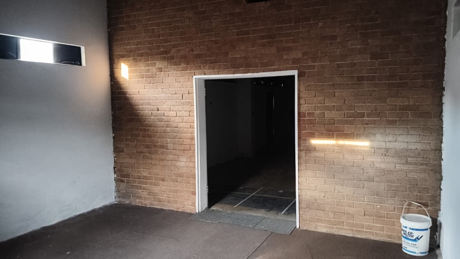 To Let Commercial Property for Rent in Bloemfontein Rural Free State